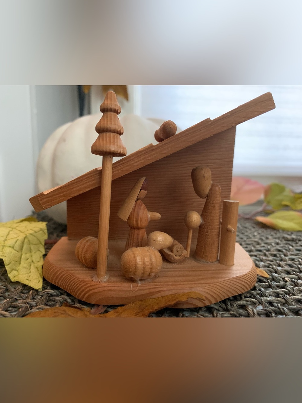 MCM Style Turned Wood Holy Family Nativity Manger Crèche Vintage